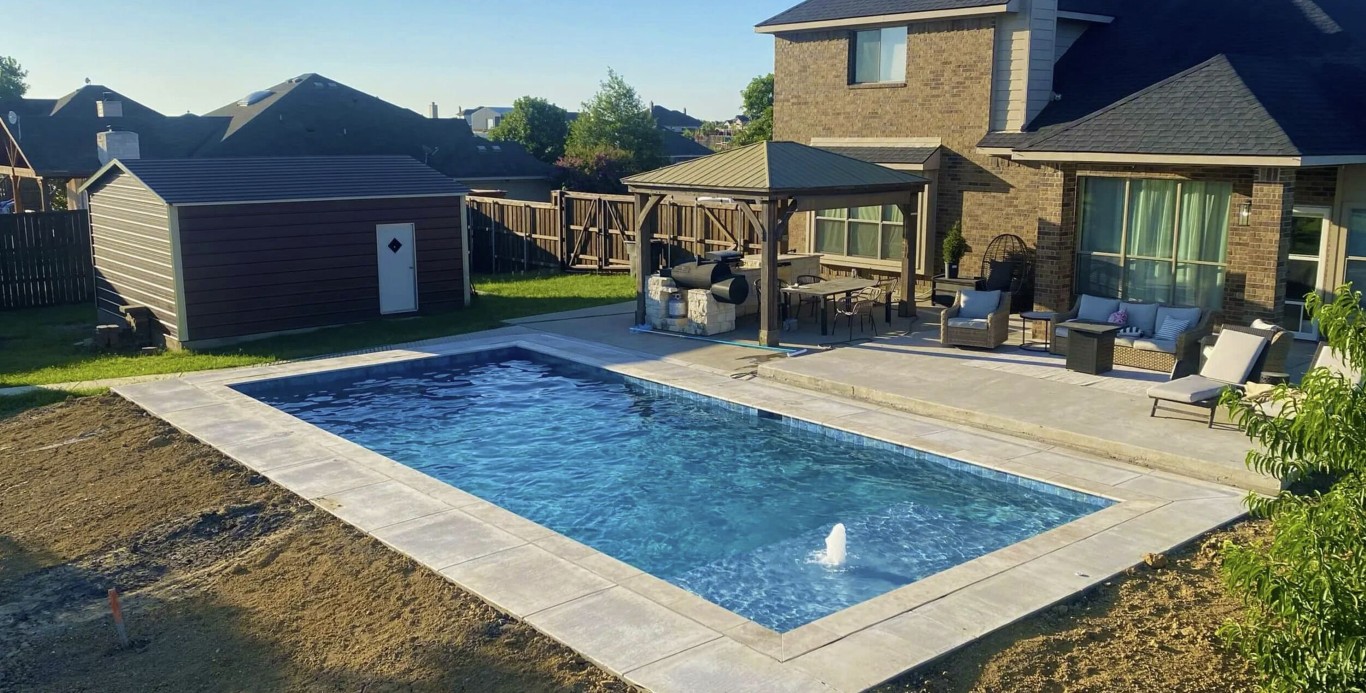 One-Time / Deep Pool Cleaning in Vacaville, CA